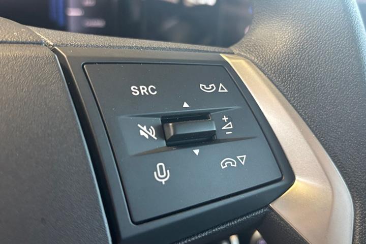 Blå Opel Frontera fra 2025