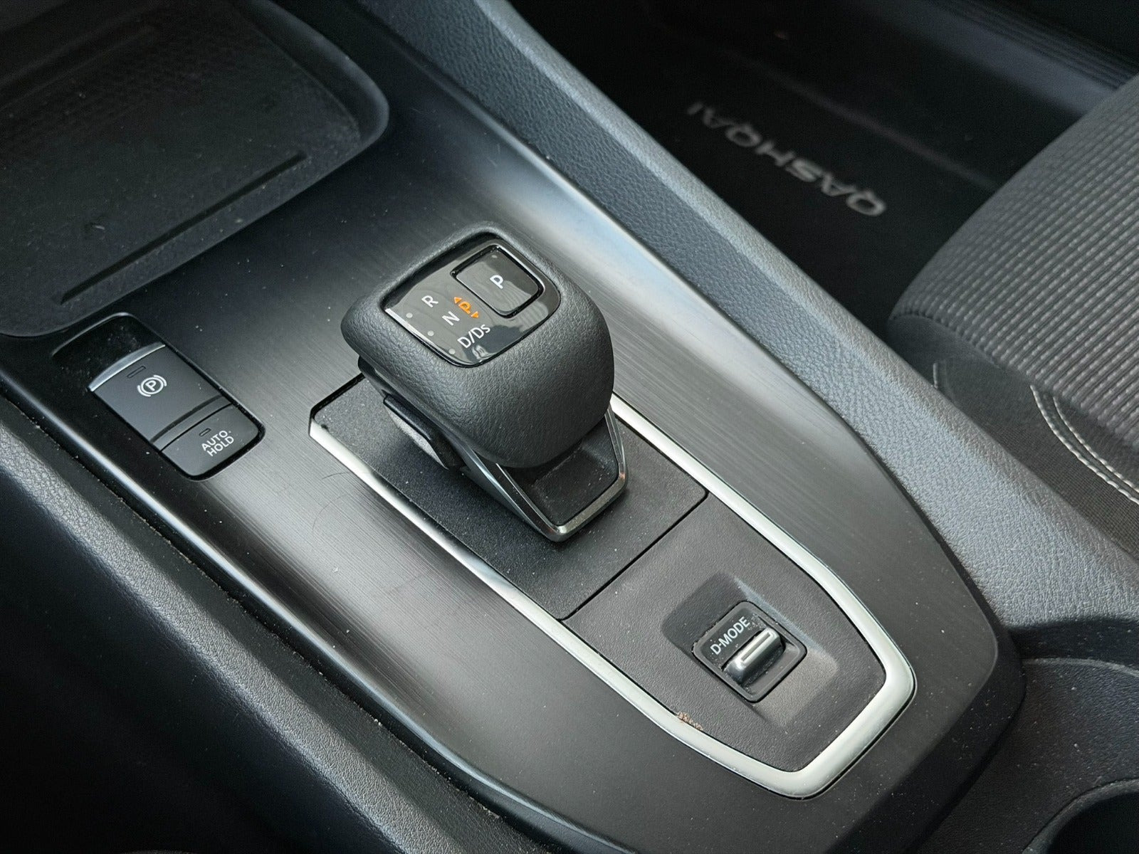 Hvid Nissan Qashqai fra 2023