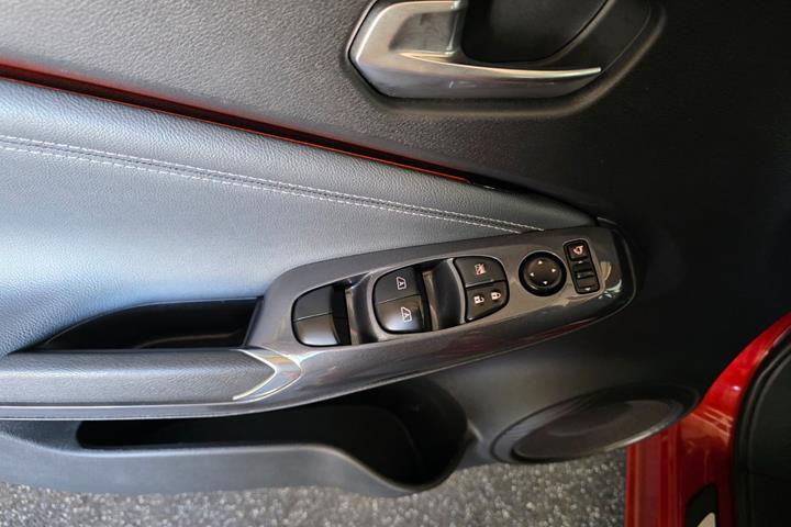 Rød Nissan Juke fra 2021
