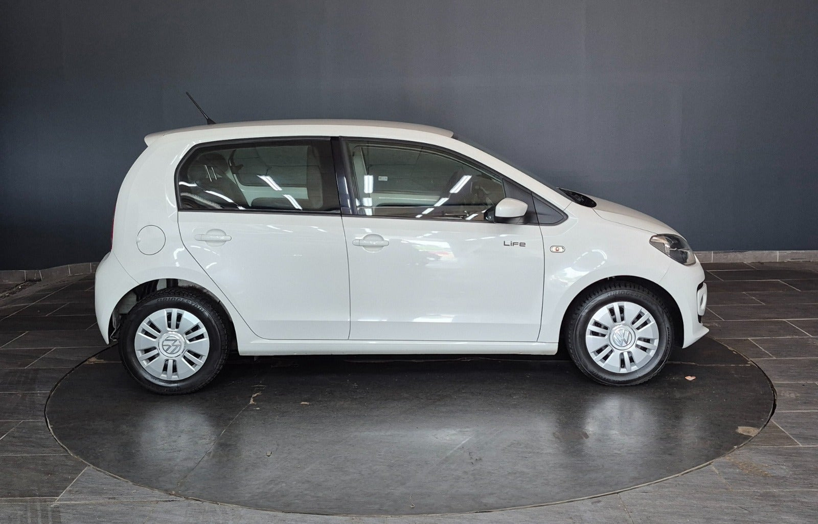 Hvid VW UP! fra 2014