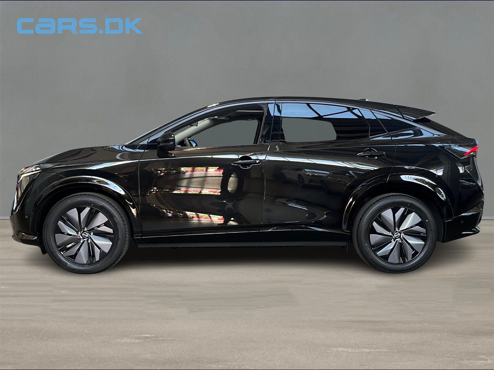 Sort Nissan Ariya fra 2026