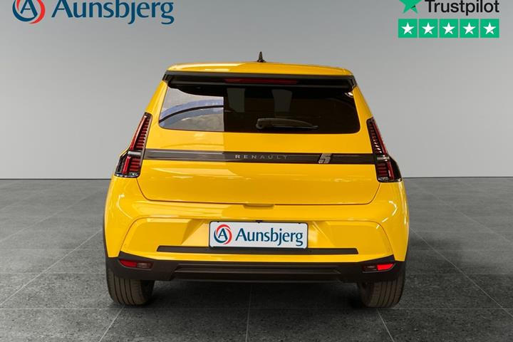 Gul Renault 5 E-Tech fra 2025
