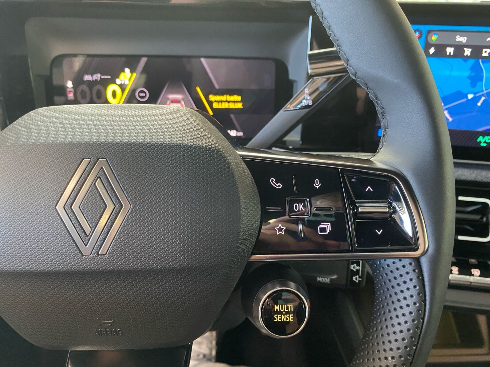 Gul Renault 5 E-Tech fra 2025