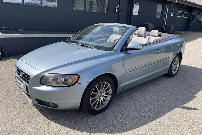 Blå Volvo C70 fra 2007