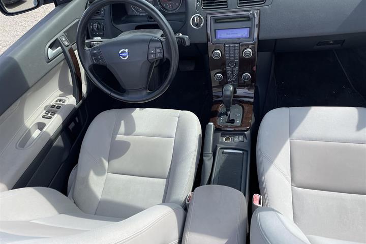 Blå Volvo C70 fra 2006