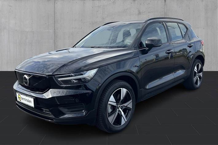 Sort Volvo XC40 fra 2022