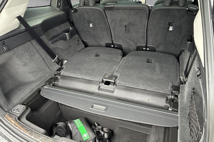 Sort Volvo EX90 fra 2025