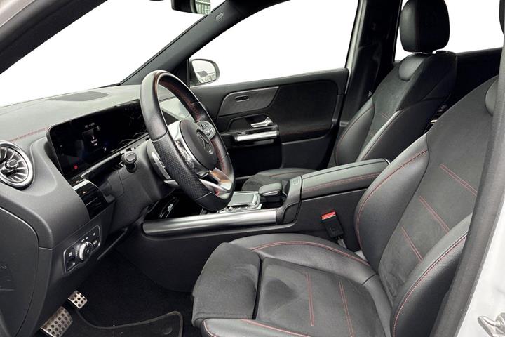 Hvid Mercedes EQA250 fra 2022