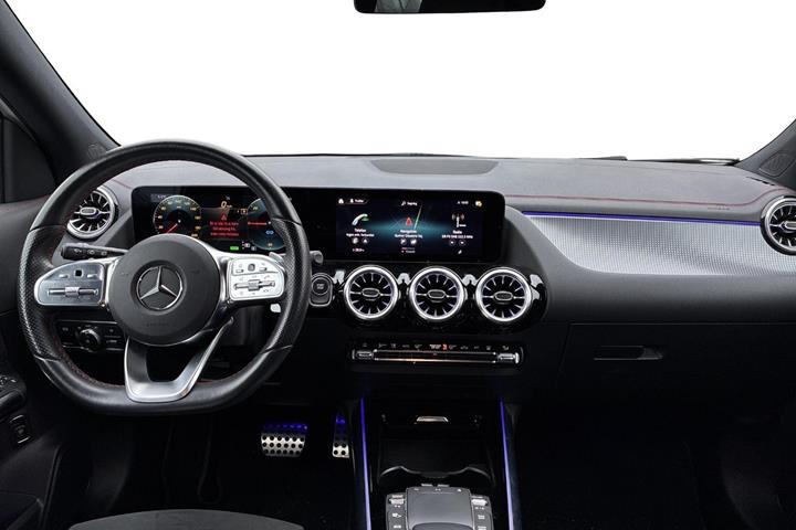 Hvid Mercedes EQA250 fra 2022