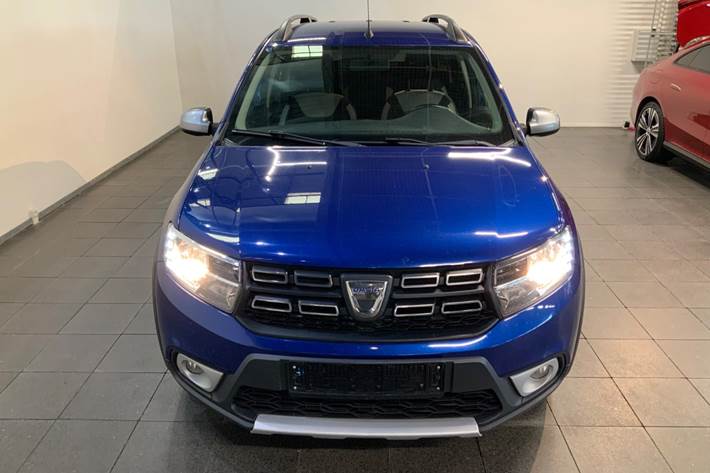 Blå Dacia Logan Stepway fra 2020