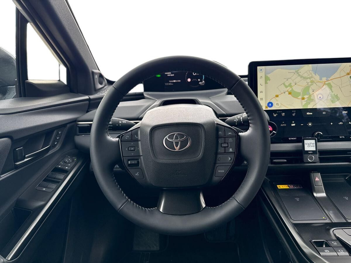 Hvid Toyota BZ4X fra 2026