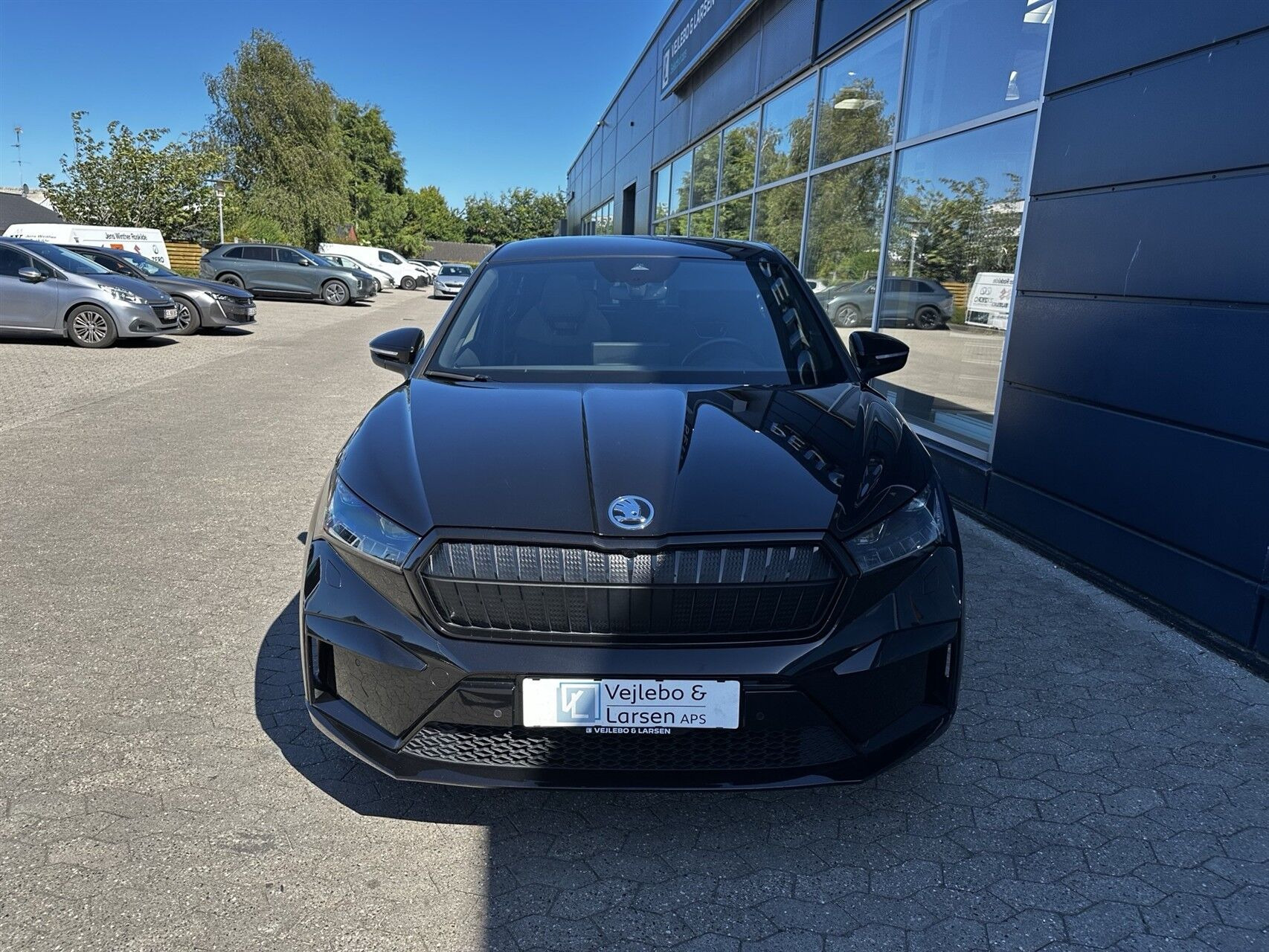 Sort Skoda Enyaq fra 2023