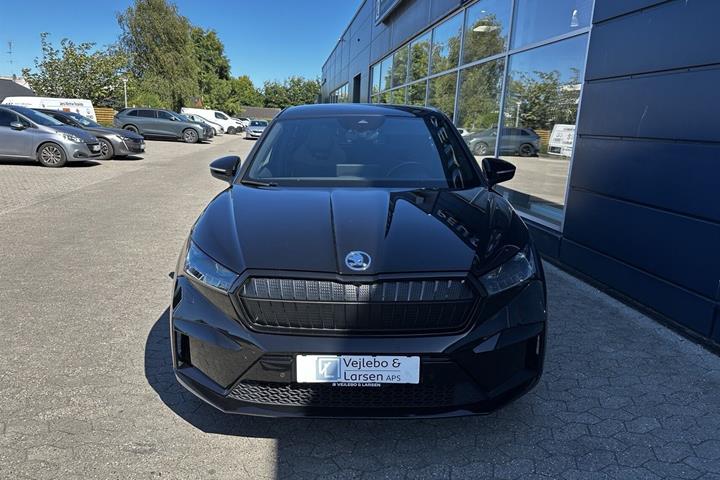 Sort Skoda Enyaq fra 2023