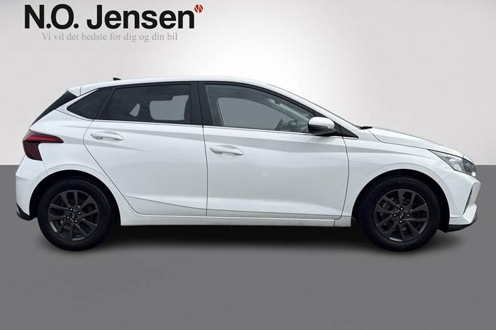 Hvid Hyundai i20 fra 2020