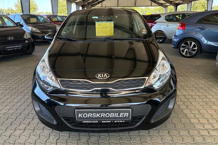 Sort Kia Rio fra 2014
