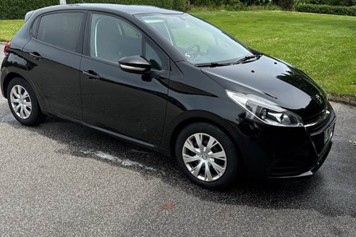 undefined Peugeot 208 fra 2019
