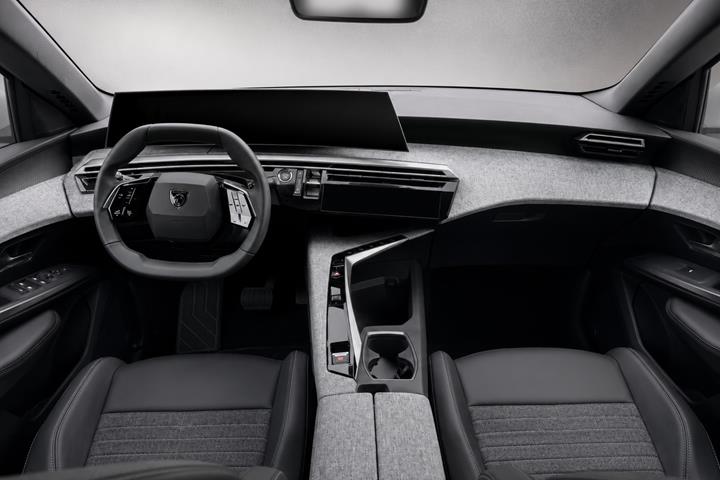 undefined Peugeot e-3008 fra 2025