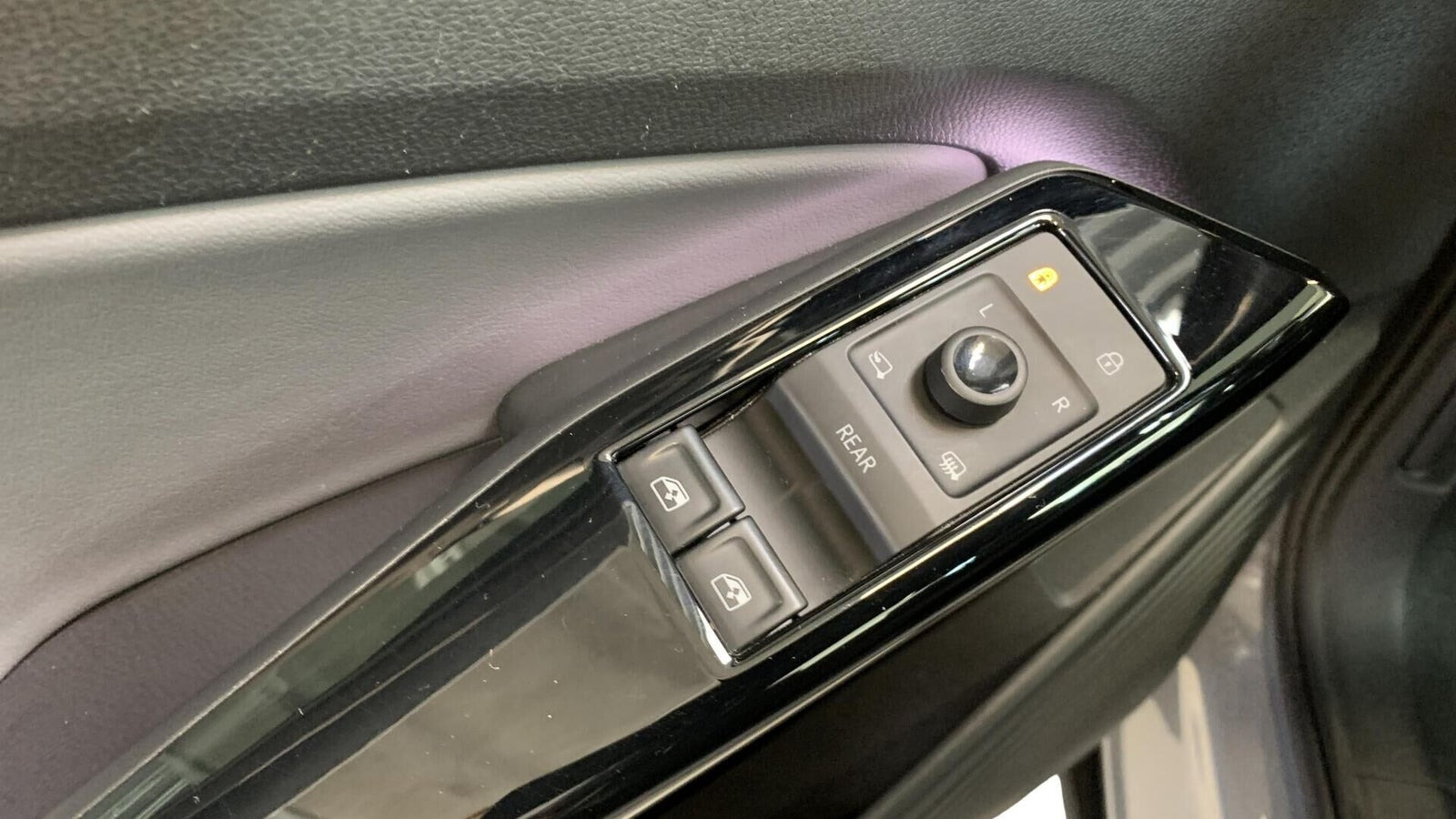 Grå VW ID.4 fra 2022