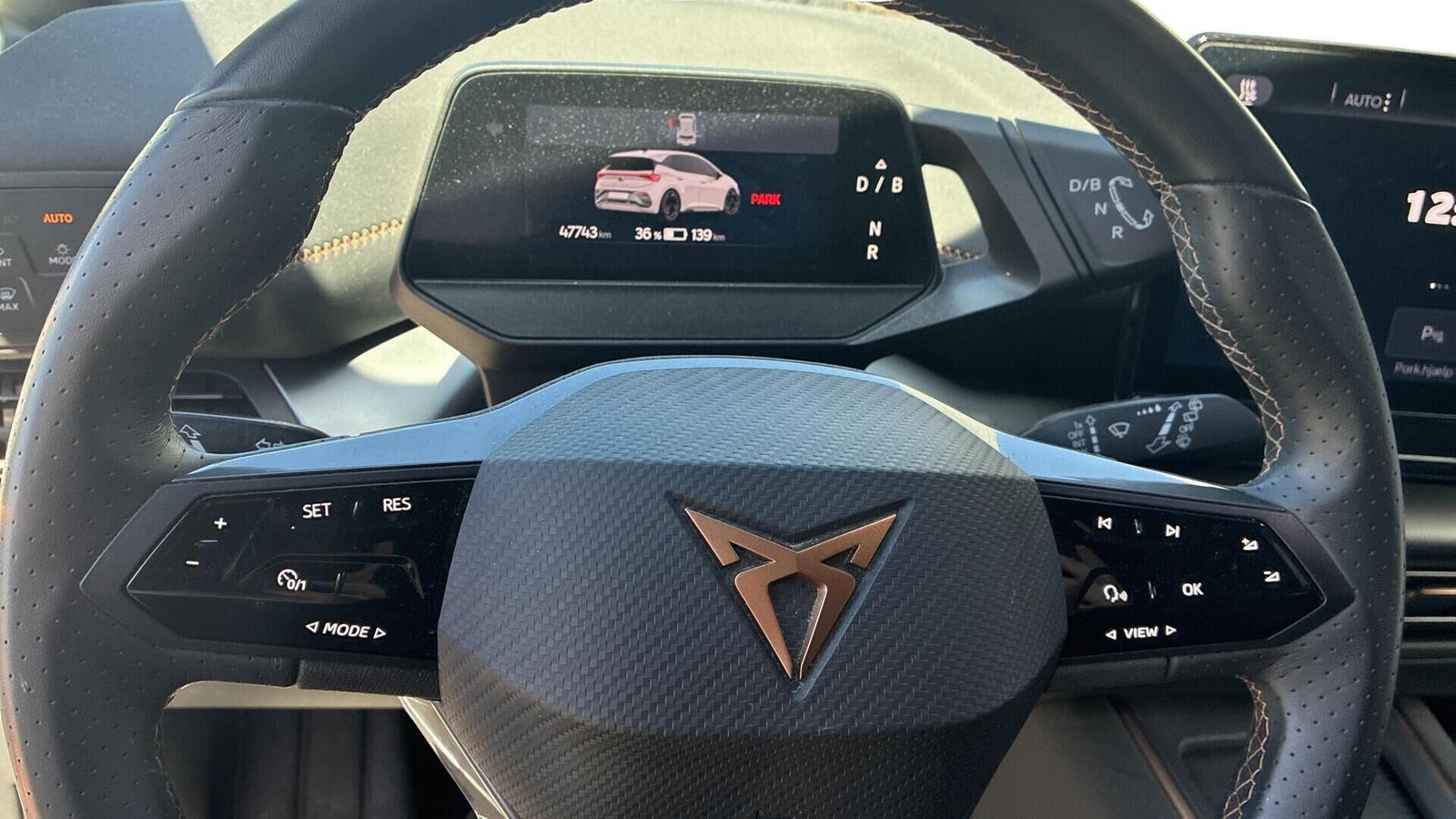 Hvid Cupra Born fra 2023