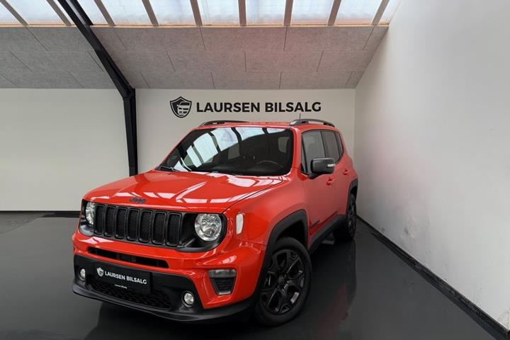 Orange Jeep Renegade fra 2021 set udefra