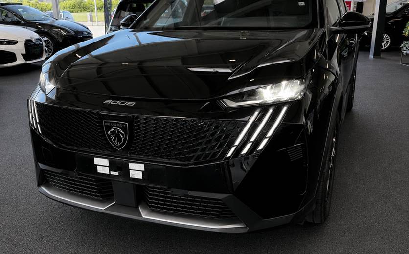 Peugeot e-5008 77 Allure 7prs