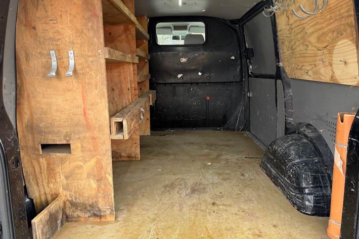 Sort VW Transporter fra 2012