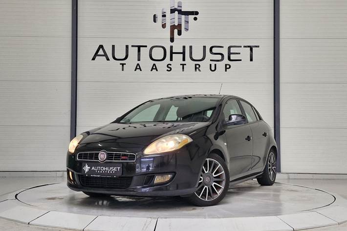 Sort Fiat Bravo fra 2008