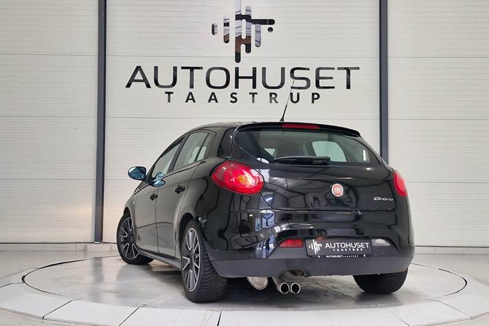 Sort Fiat Bravo fra 2008