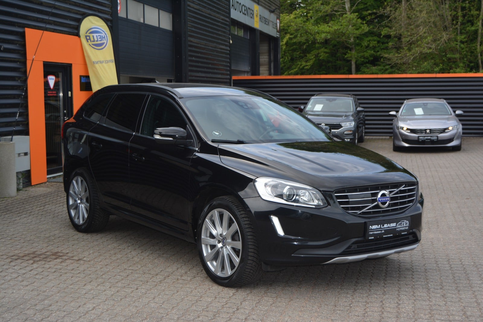 Sort Volvo XC60 fra 2016
