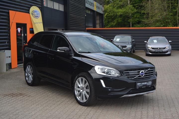Sort Volvo XC60 fra 2016
