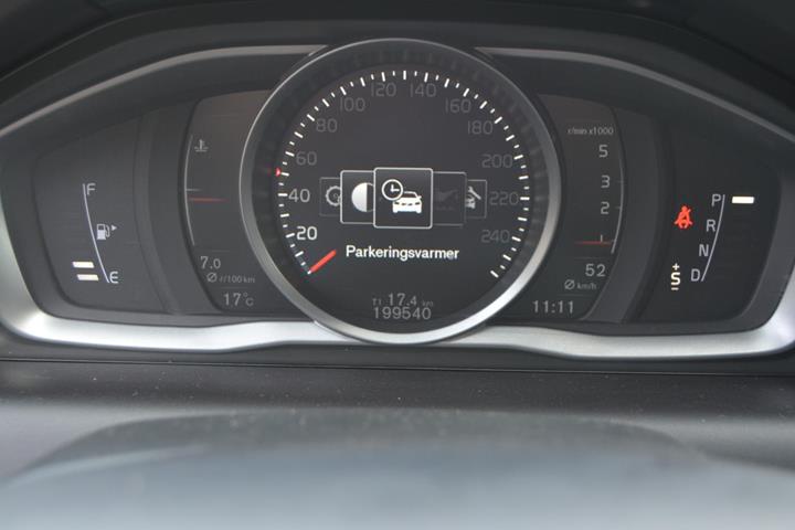 Sort Volvo XC60 fra 2016