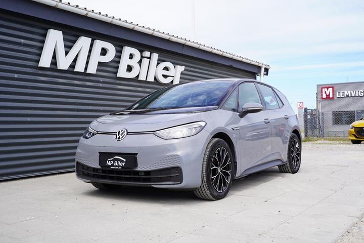 Grå VW ID.3 fra 2022 set udefra