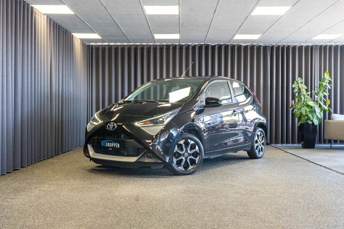Sort Toyota Aygo fra 2018