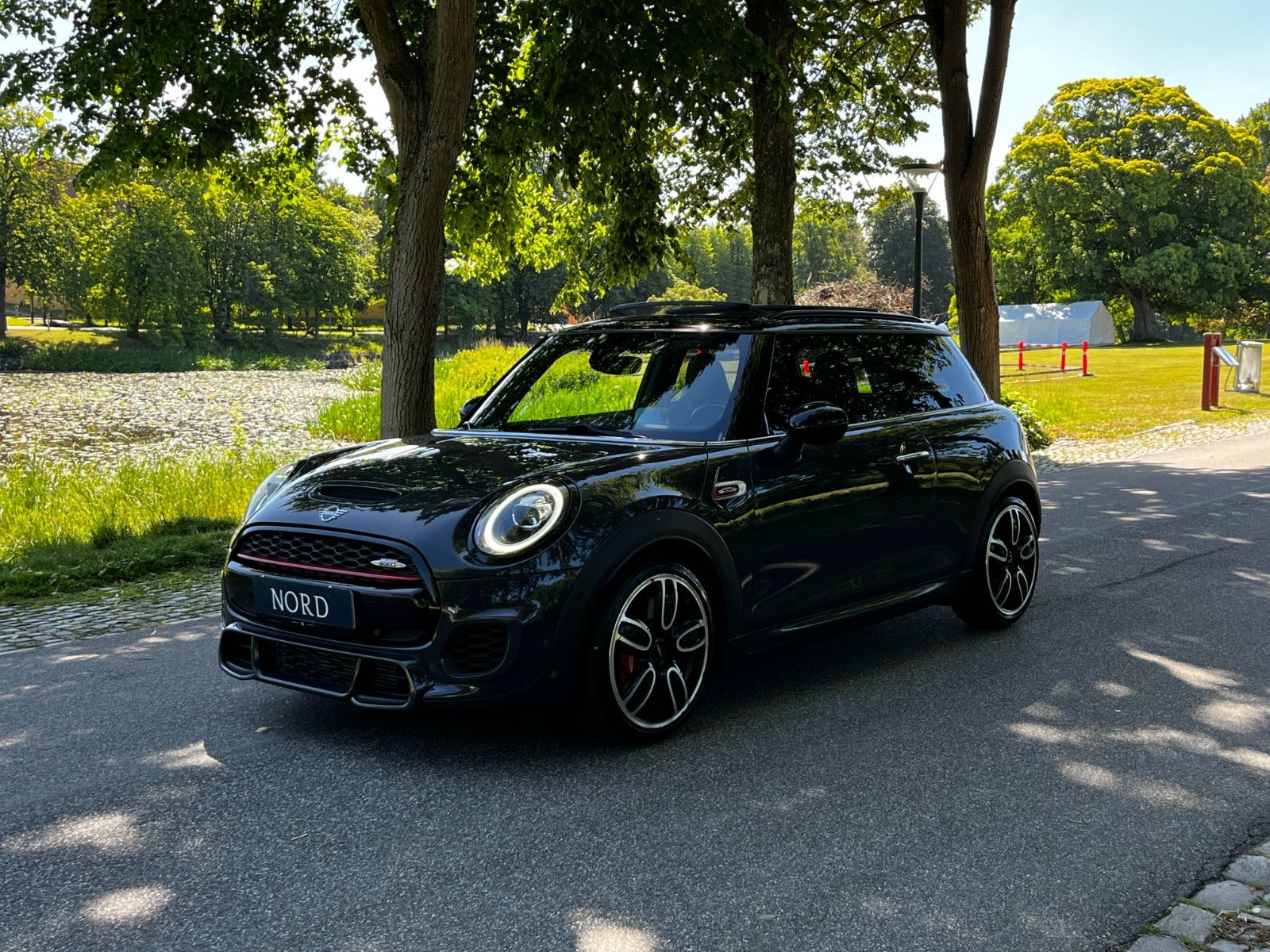 Grå Mini Cooper S fra 2019