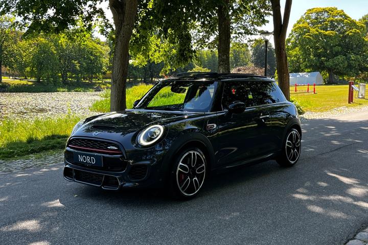 Grå Mini Cooper S fra 2019