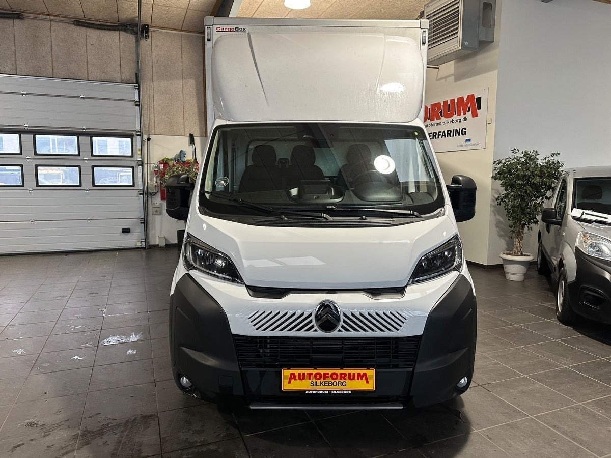 Hvid Citroën Jumper 35H fra 2026