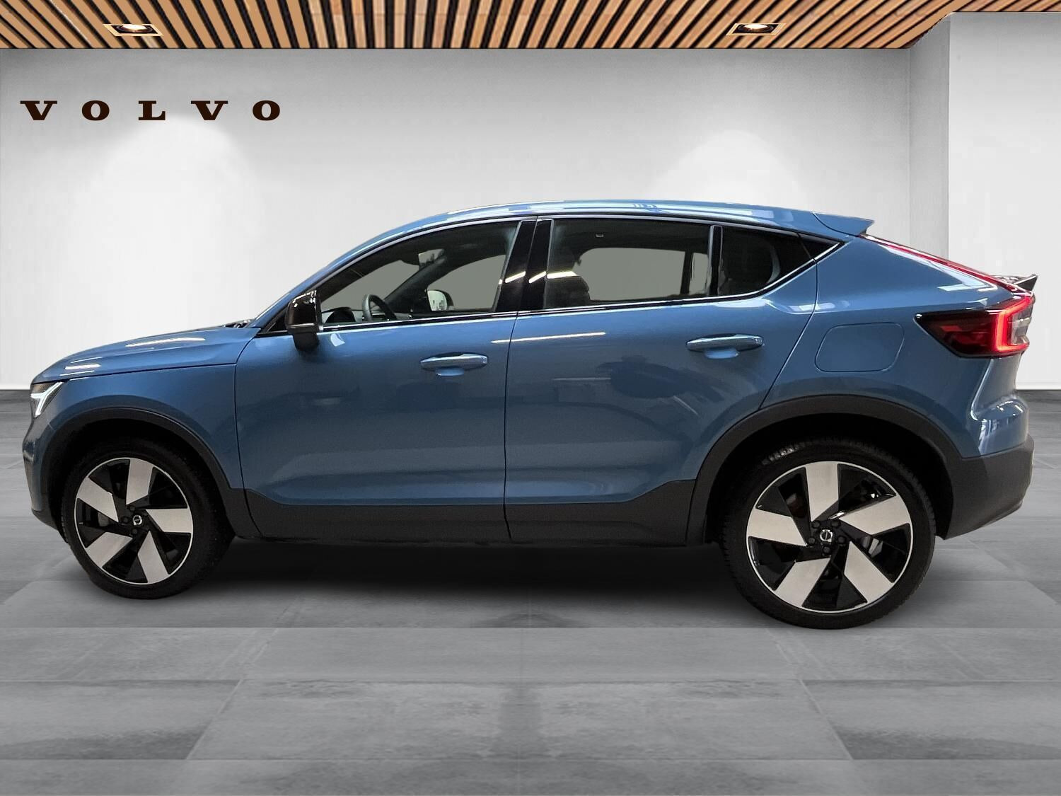 Blå Volvo C40 fra 2024