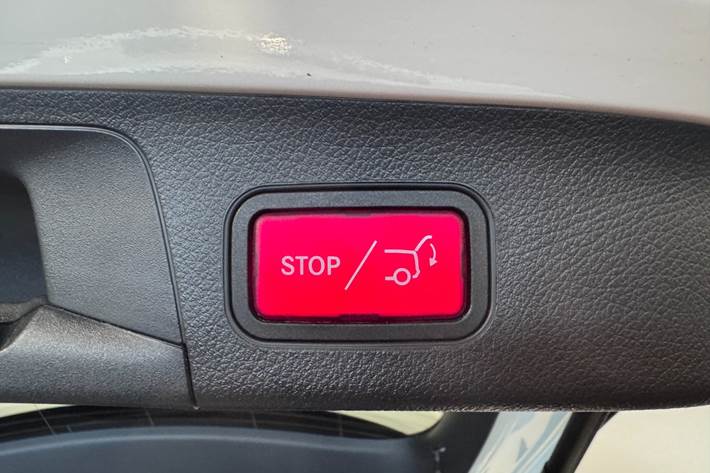Hvid Mercedes GLA250 e fra 2020