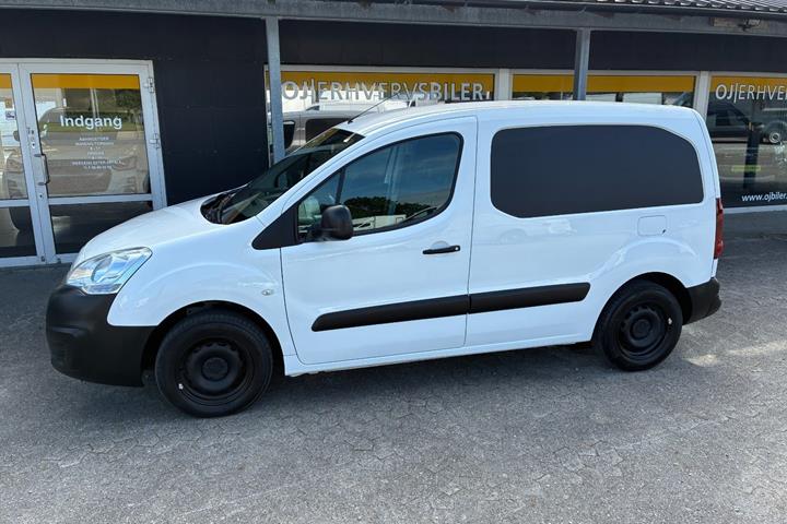 Hvid Citroën Berlingo fra 2017