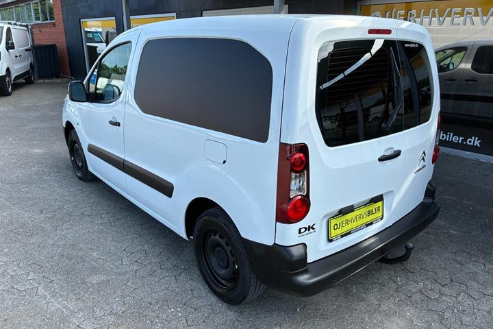 Hvid Citroën Berlingo fra 2017