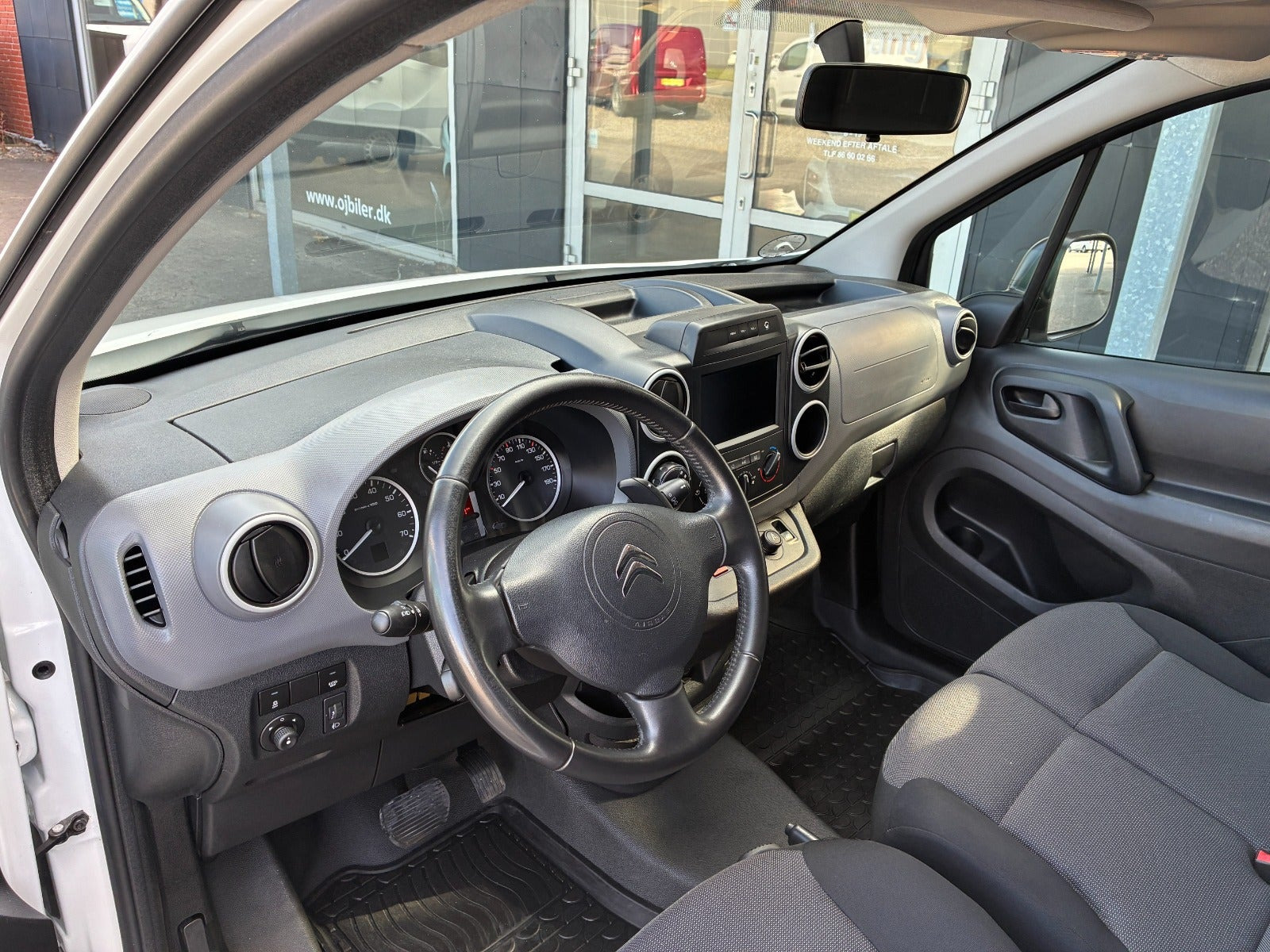 Hvid Citroën Berlingo fra 2017