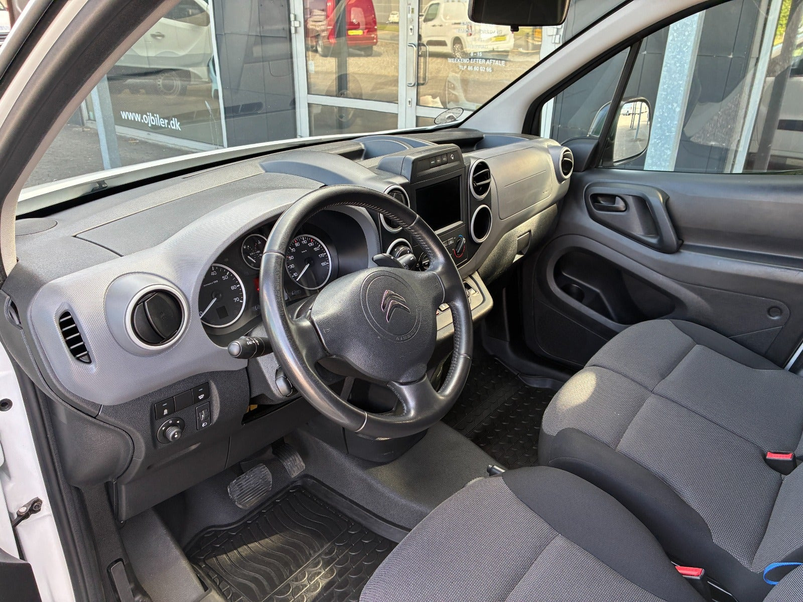 Hvid Citroën Berlingo fra 2017