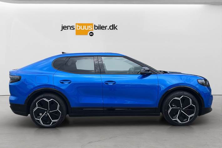 Blå Ford Capri fra 2024