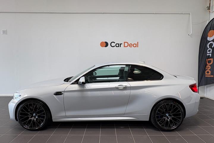 Grå BMW M2 fra 2020