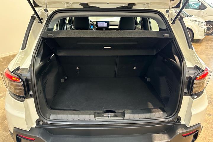 Hvid Jeep Avenger fra 2025