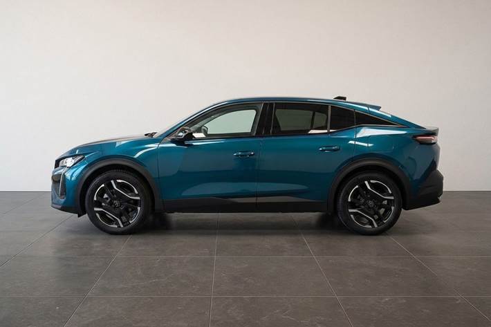 Blå Peugeot e-3008 fra 2025