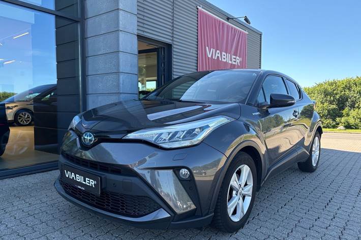 Sort Toyota C-HR fra 2020