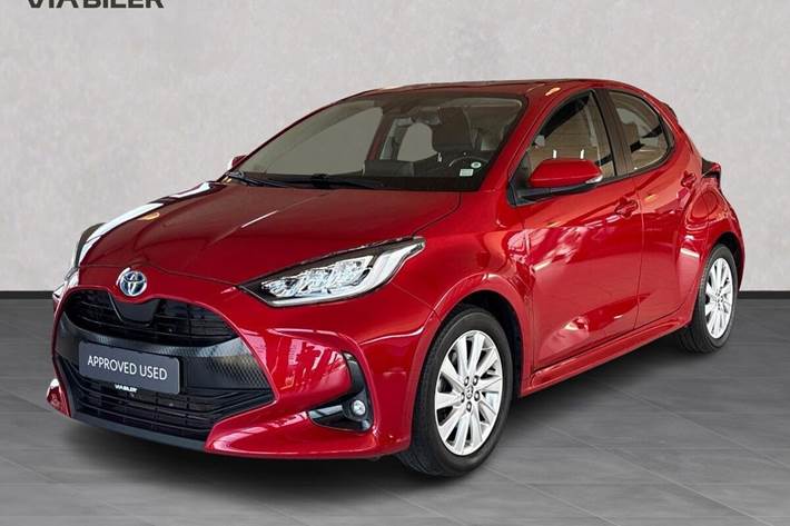 Rød Toyota Yaris fra 2021