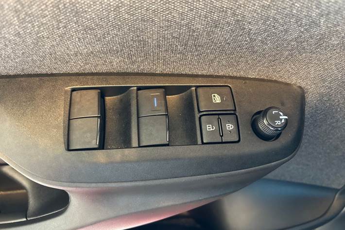 Rød Toyota Yaris fra 2021
