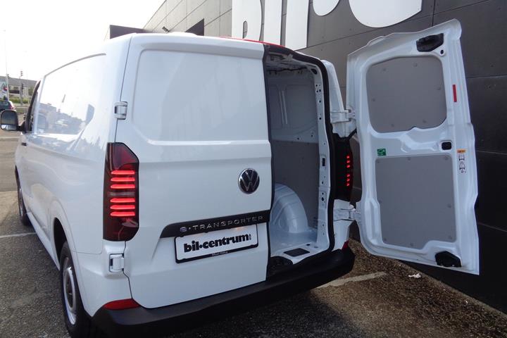 Hvid VW e-Transporter fra 2025